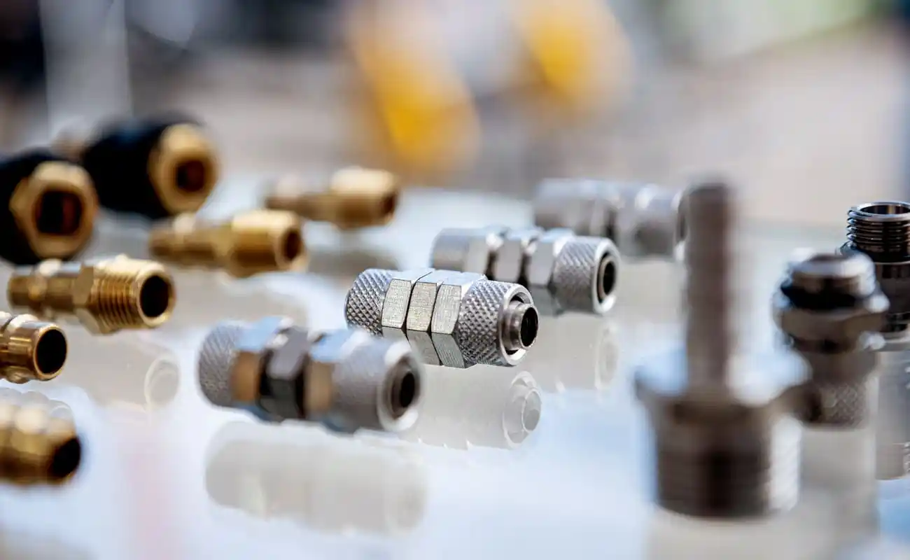 fabricant-de-pieces-technique-pour-le-secteur-raccord-fixation-industrielle